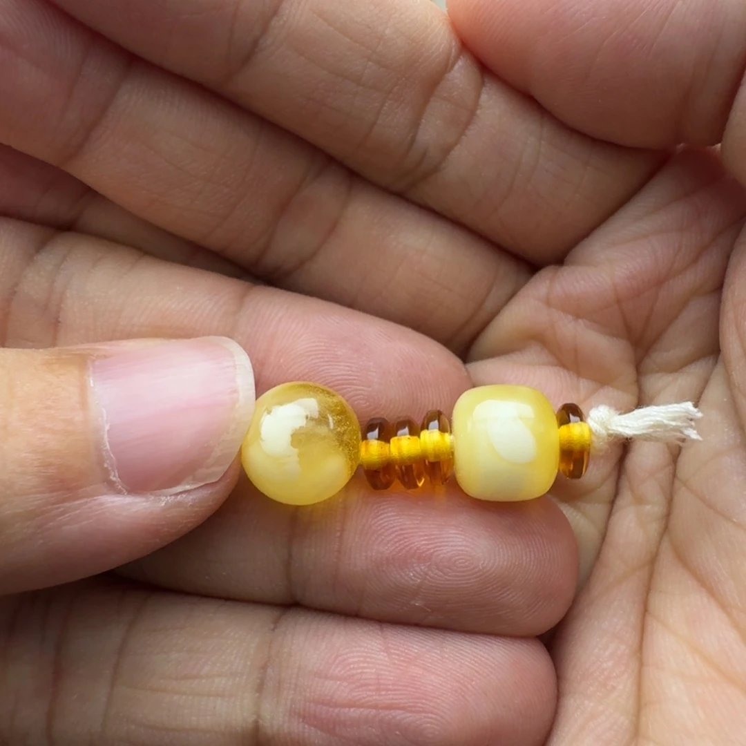 未镶嵌蜜蜡裸石芝***妮