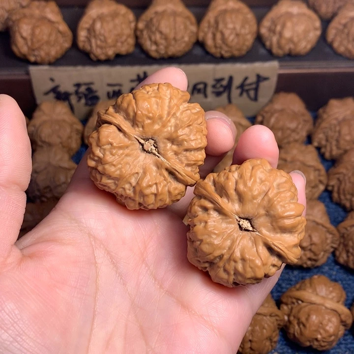 桃核吊坠大****Q蛤蟆核桃