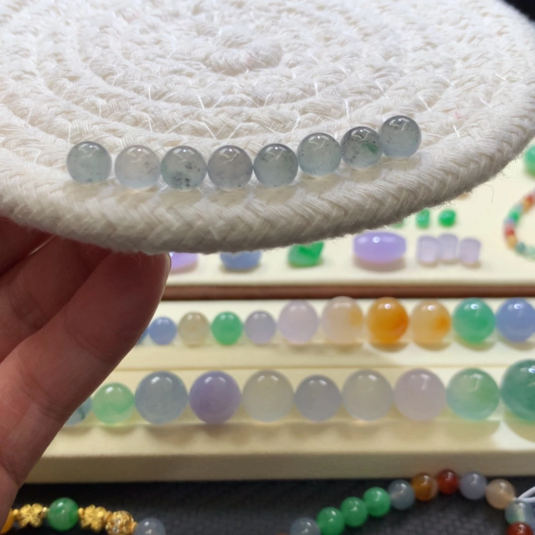 定制翡翠未镶嵌6.5mm冰种乌鸡