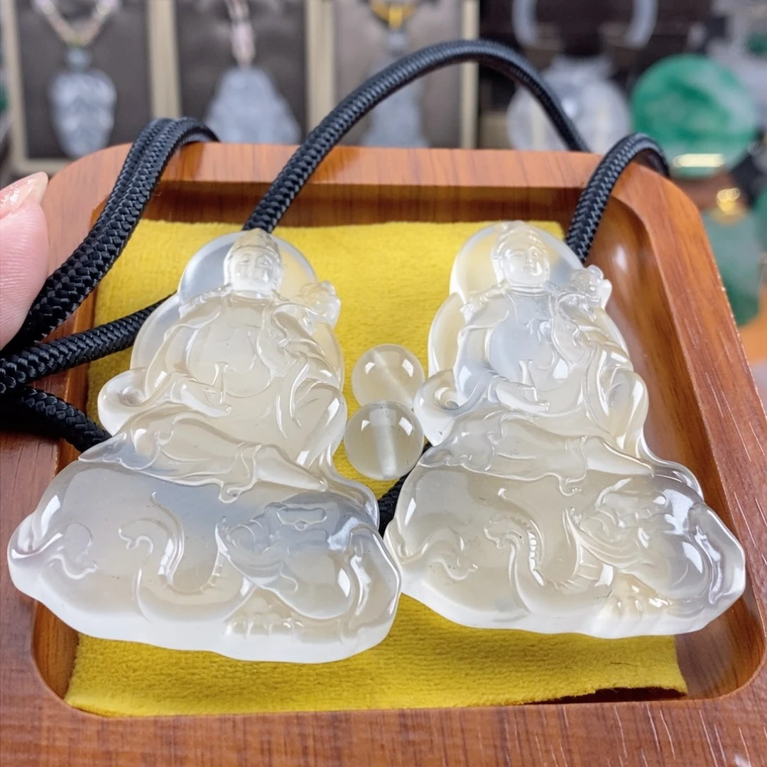 石英质玉观音未镶嵌辉*