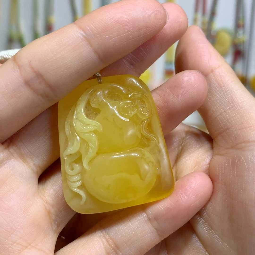 E***k未镶嵌颈饰蜜蜡吊坠