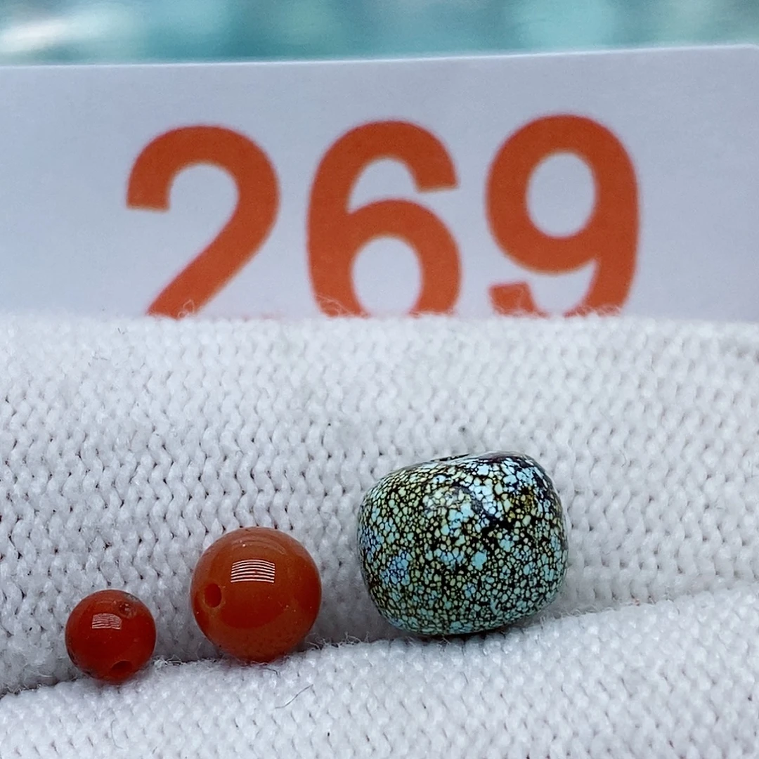 南红玛瑙未镶嵌珠宝奇石