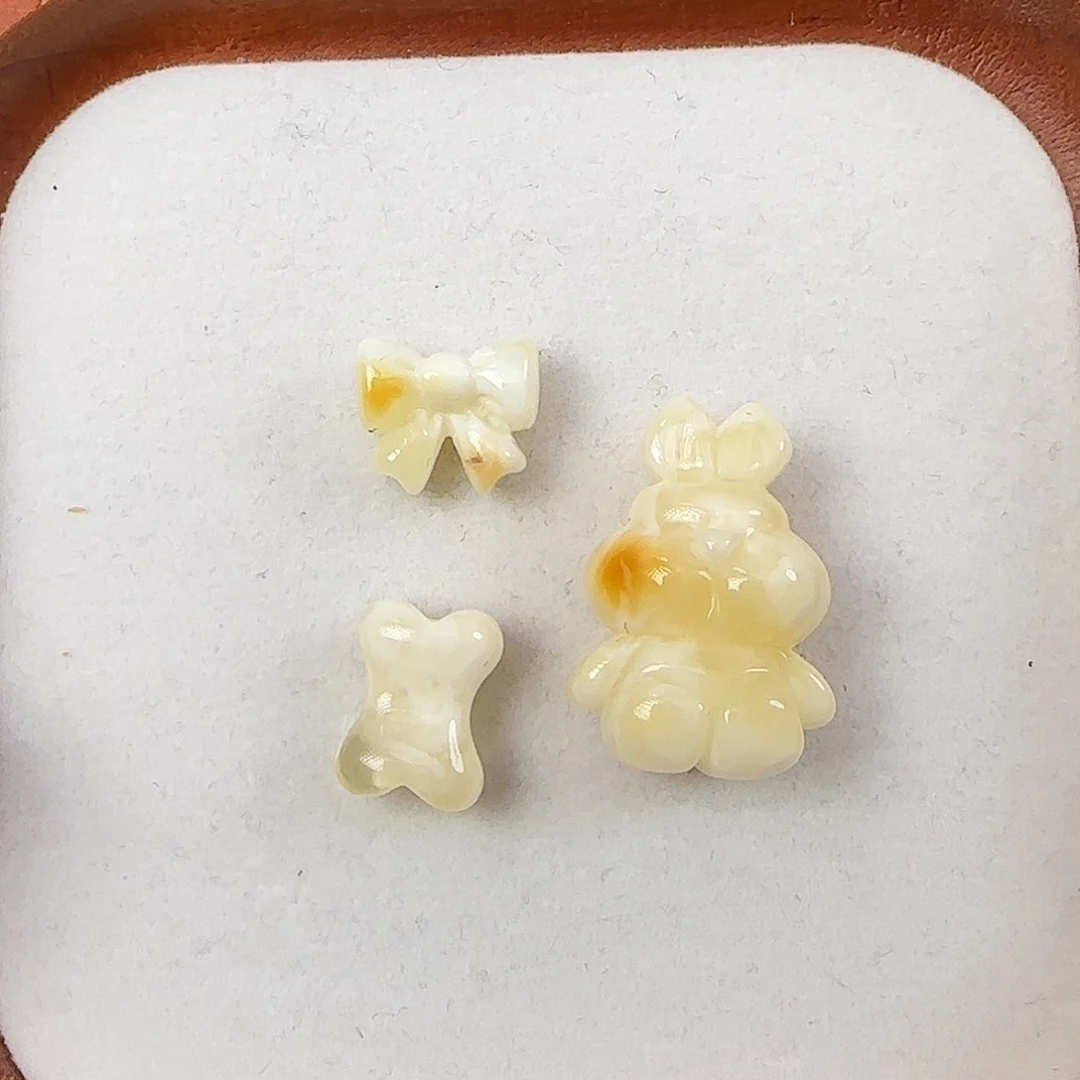 琥珀珠宝奇石未镶嵌?****ッ