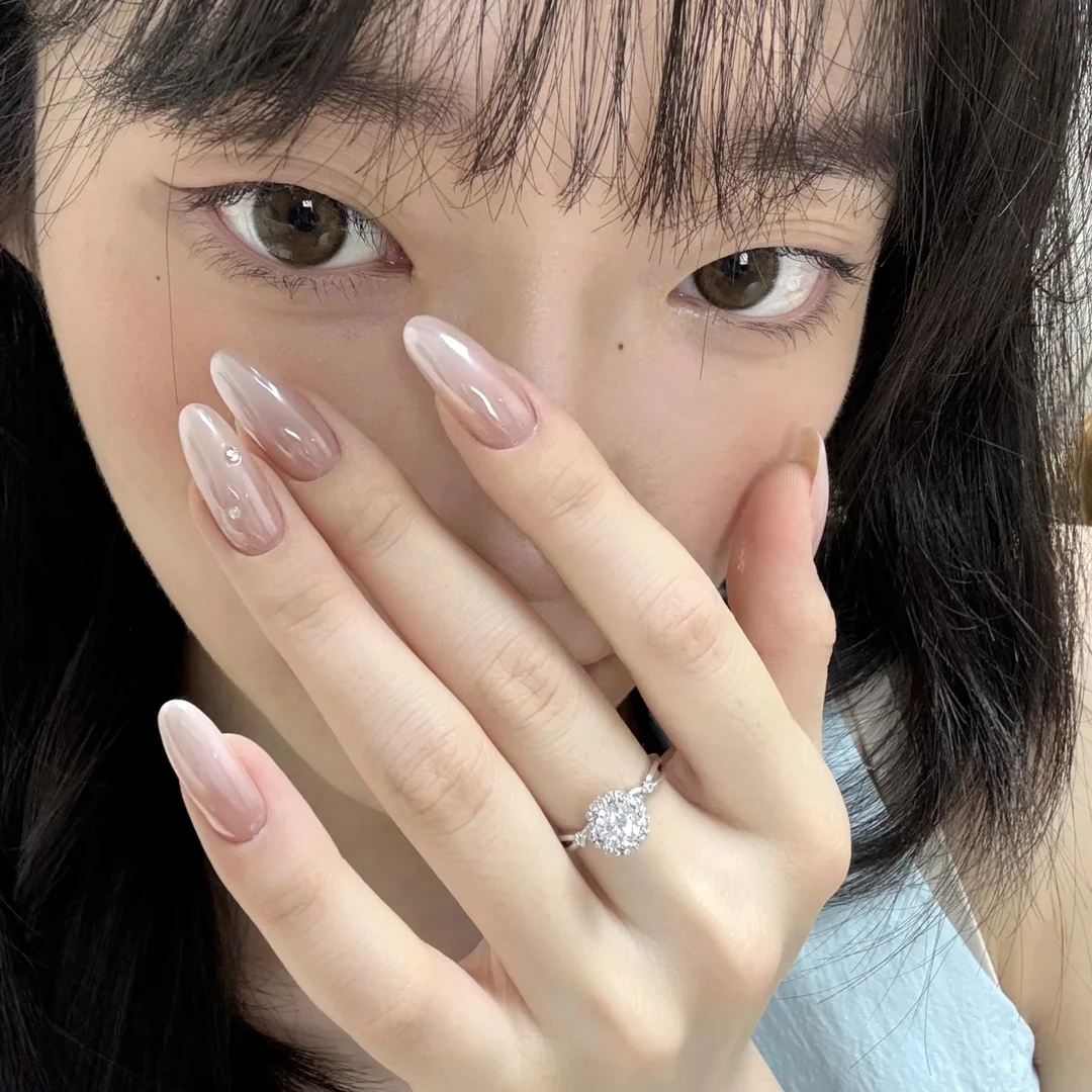 （预）乳白渐变海莉纯手工日常纯手工爆款穿戴美甲新款B49