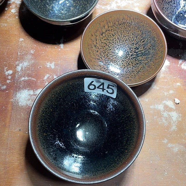 茶盏陶瓷餐具和不锈钢座椅都能
