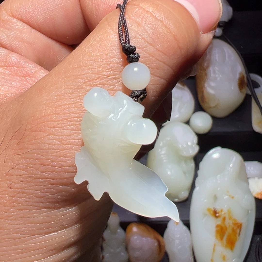 和田玉未镶嵌挂件