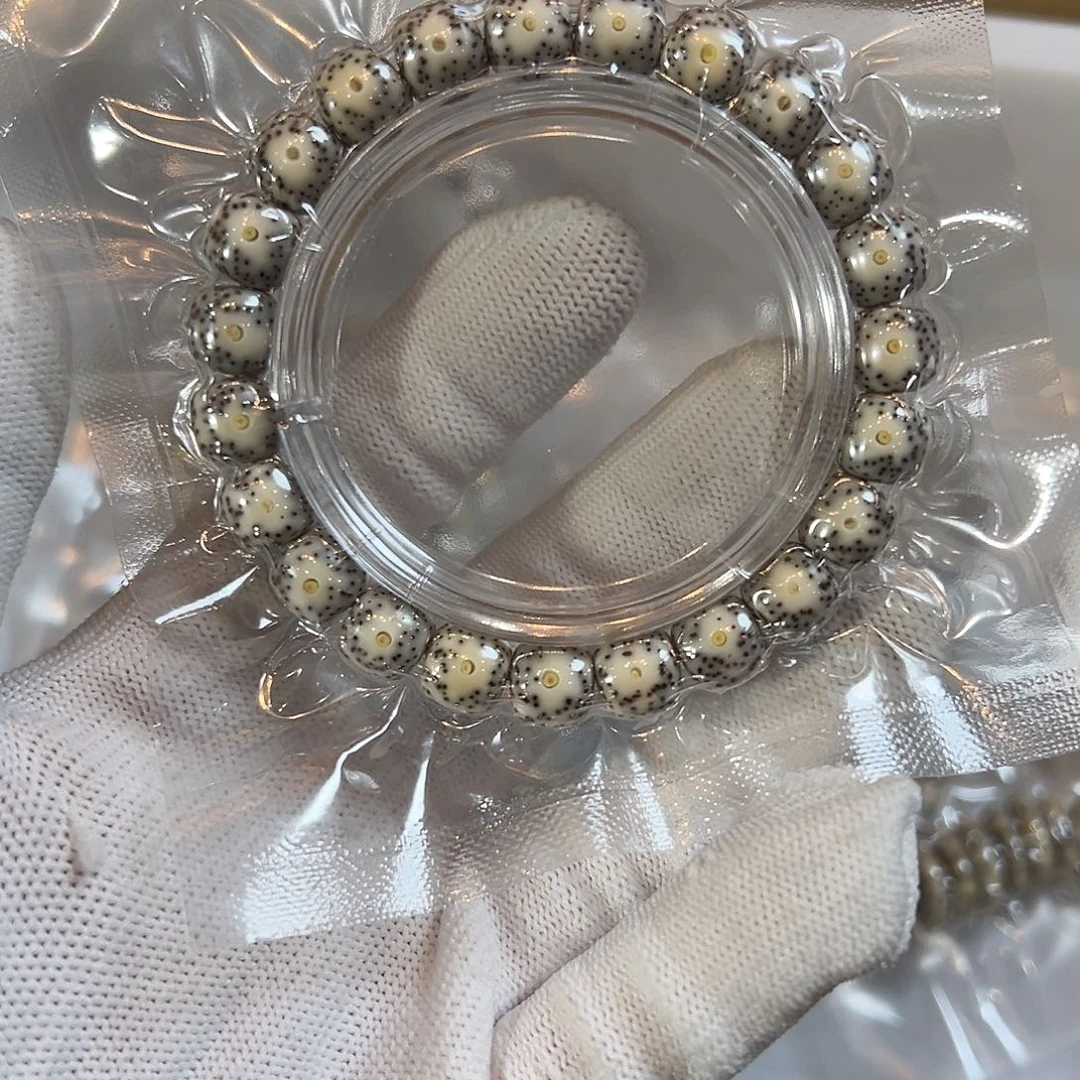 杜***涛吊坠星月菩提10的，595