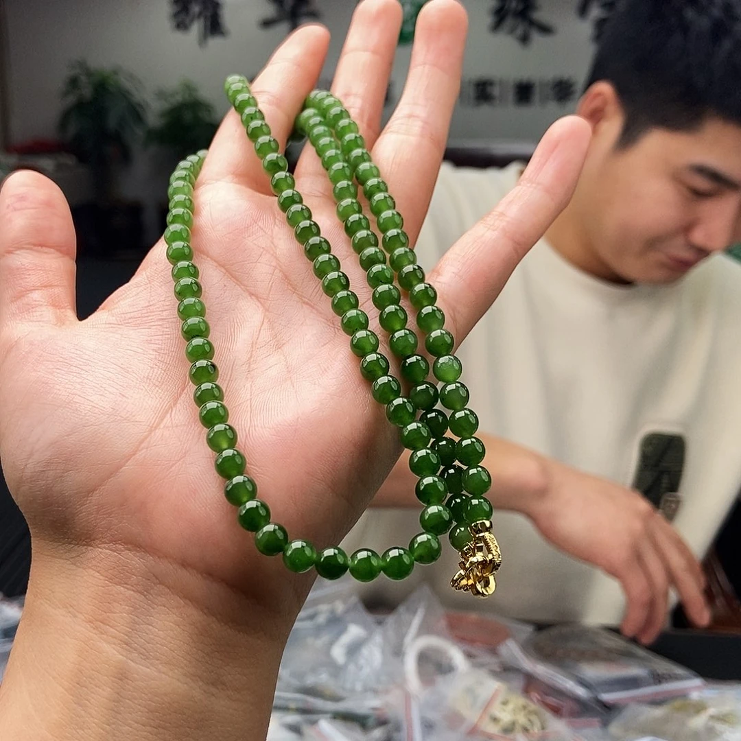 和田玉未镶嵌颈饰颜色多样性发拍一发一