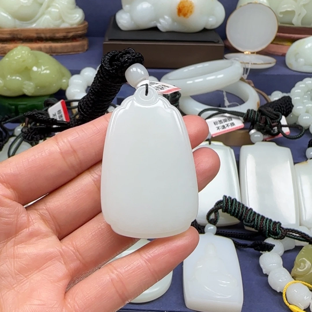 山****和田玉未镶嵌挂件