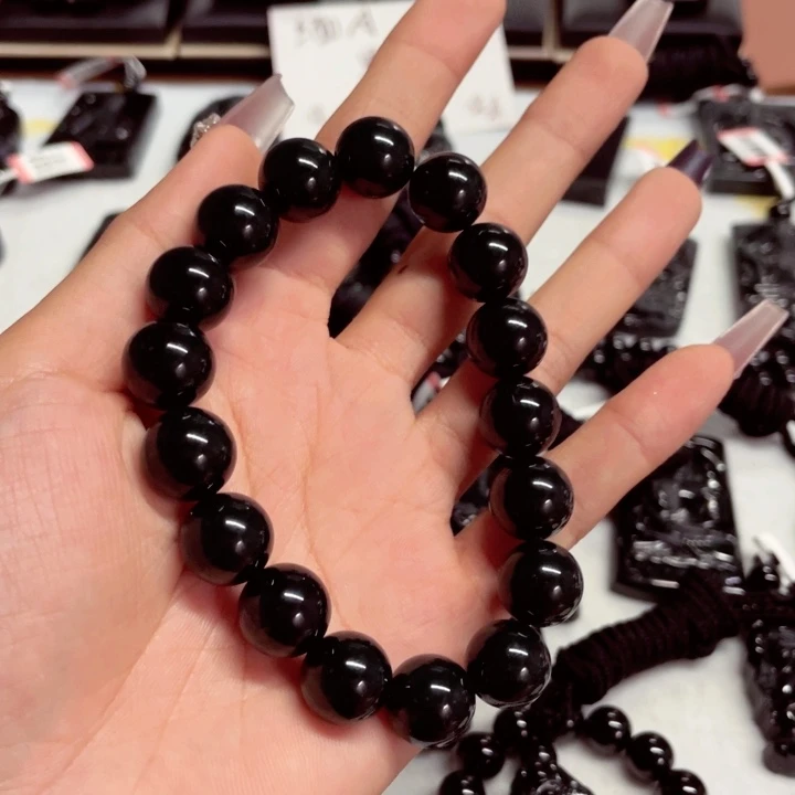 颈饰未镶嵌翡翠時*