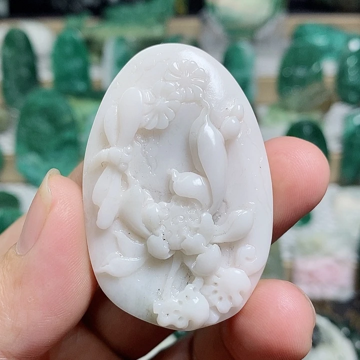 未镶嵌独山玉颈饰