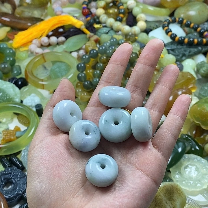 蛇纹石玉合金颈饰