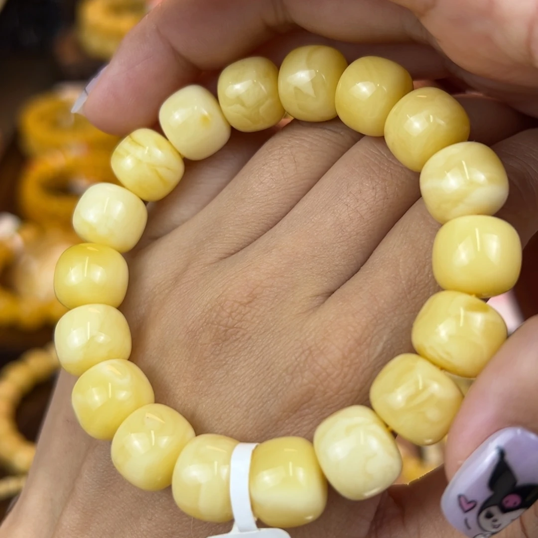 琥珀裸石未镶嵌kjjhhjjjnnnnm