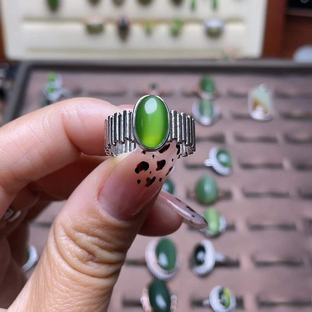 羊***羊和田玉（碧玉）银S925镶嵌吊坠(不含链)戒指