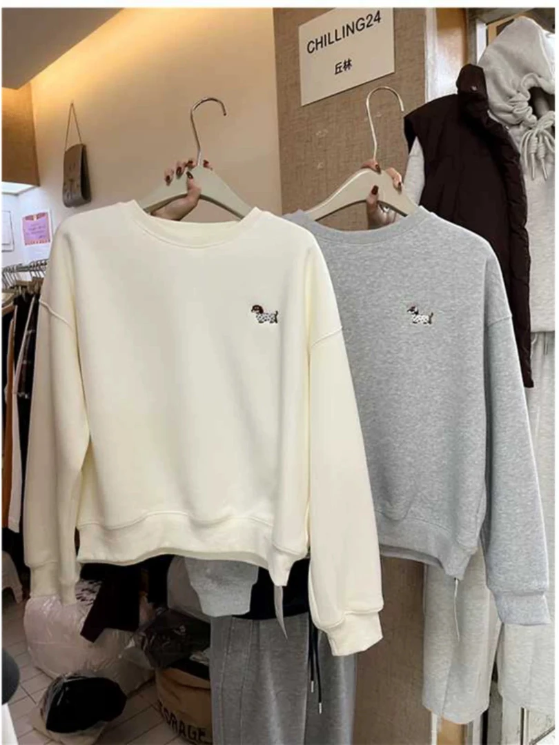 简约刺绣小狗加厚圆领卫衣女秋冬休闲上衣062