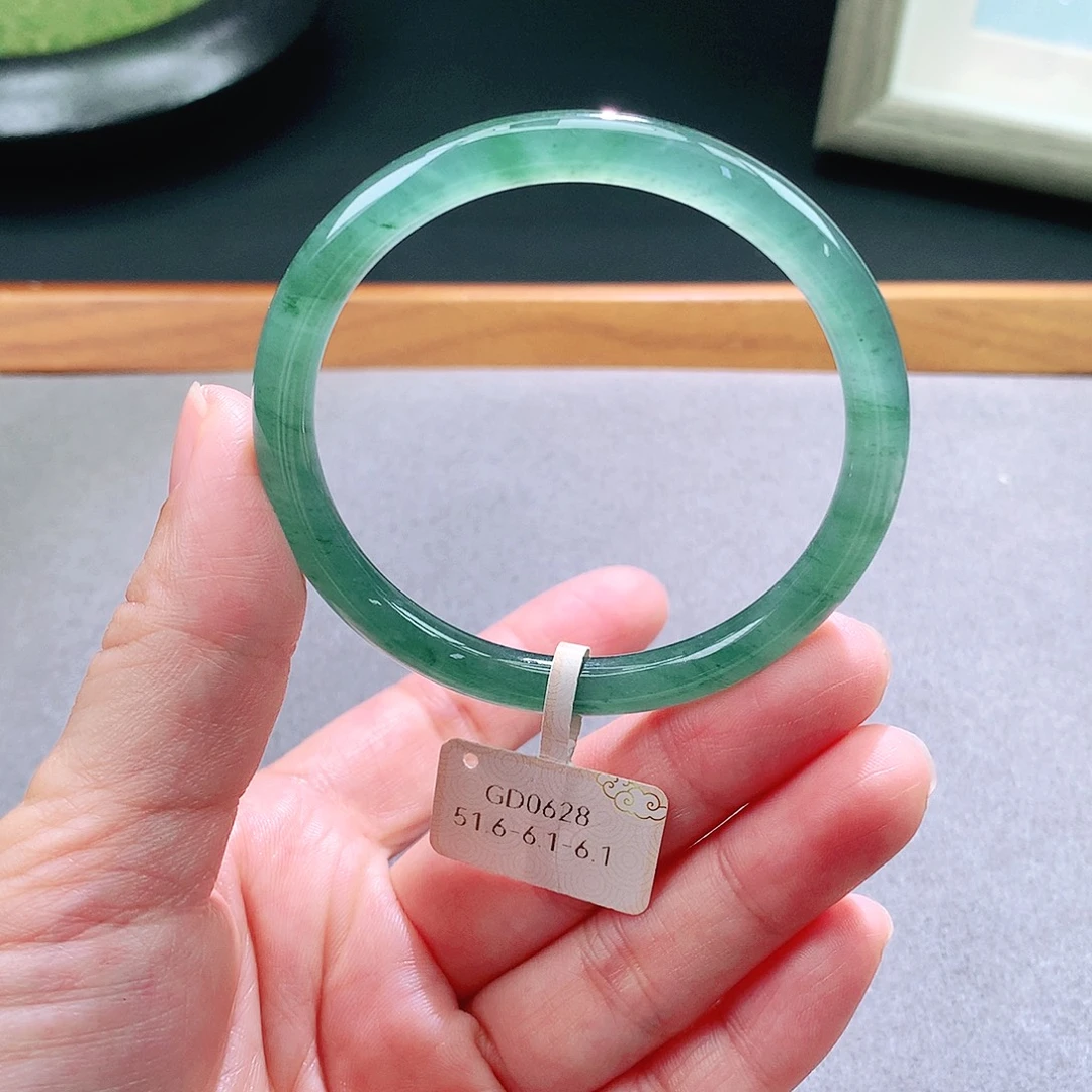 翡翠未镶嵌手镯天然翡翠手镯a货