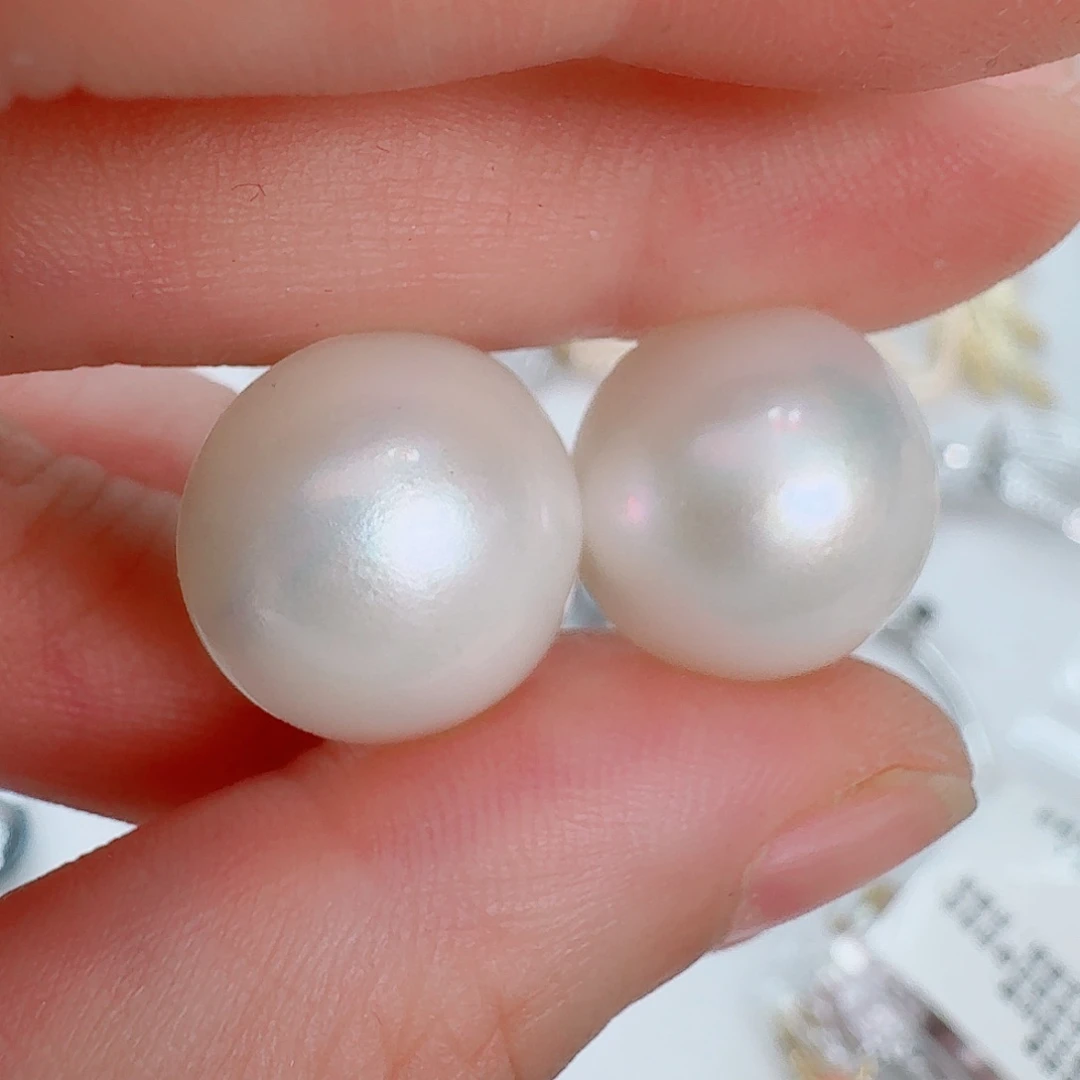 银S925镶嵌拼合珍珠（马贝珠）耳饰