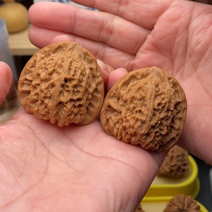 吊坠文玩核桃三角微凹底毕业433941尺2124