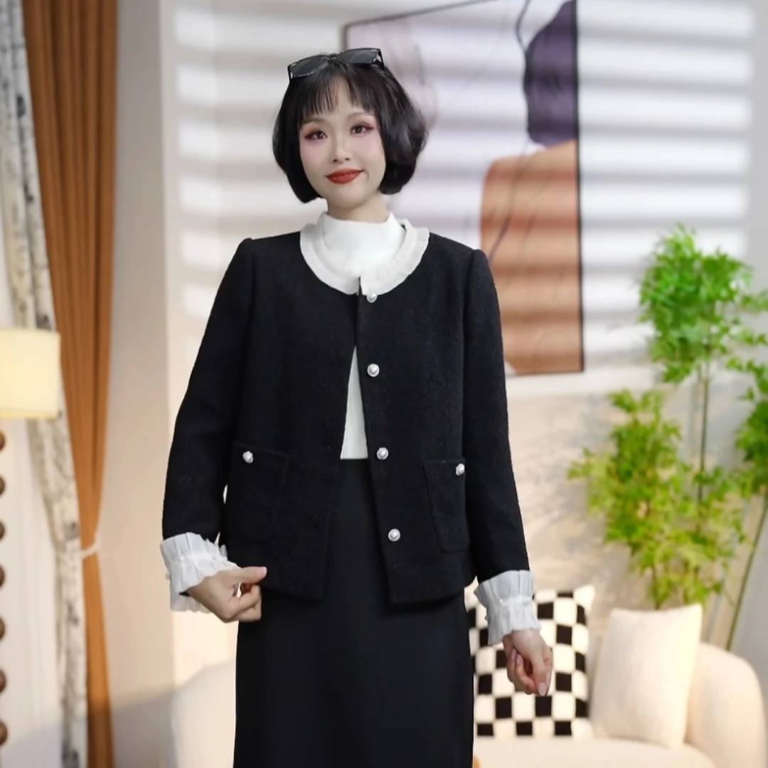 W084春秋时尚气质黑色圆领小香风外套DM8