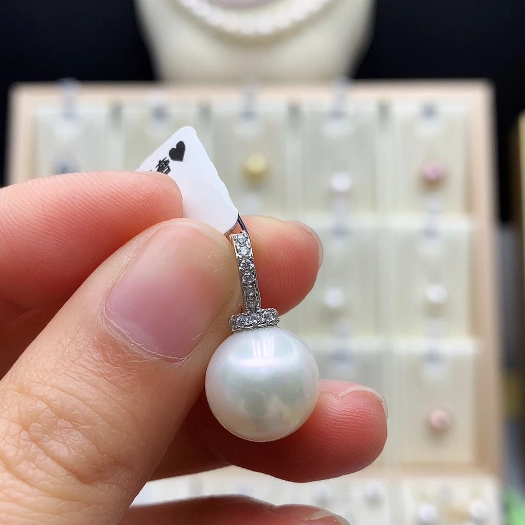 淡水珍珠颈饰合金