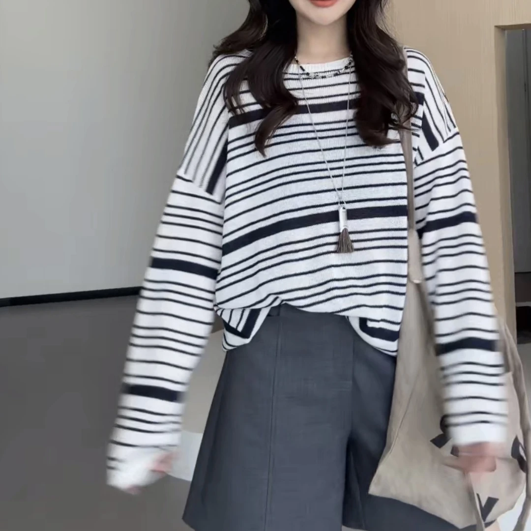 【海德公园】镂空针织套头罩衫不规则条纹时尚休闲气质宽松上衣女