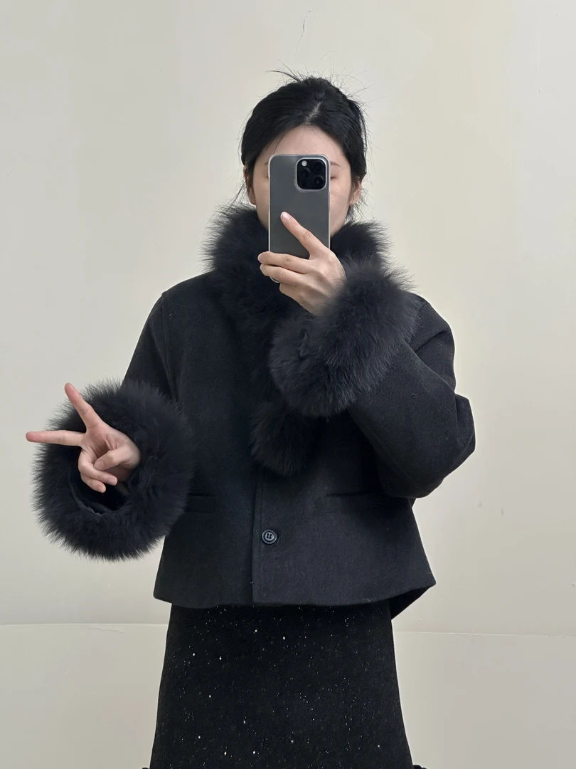 冬新款2024可拆卸毛领狐狸毛气质短款休闲百搭时尚修身羽绒服外套