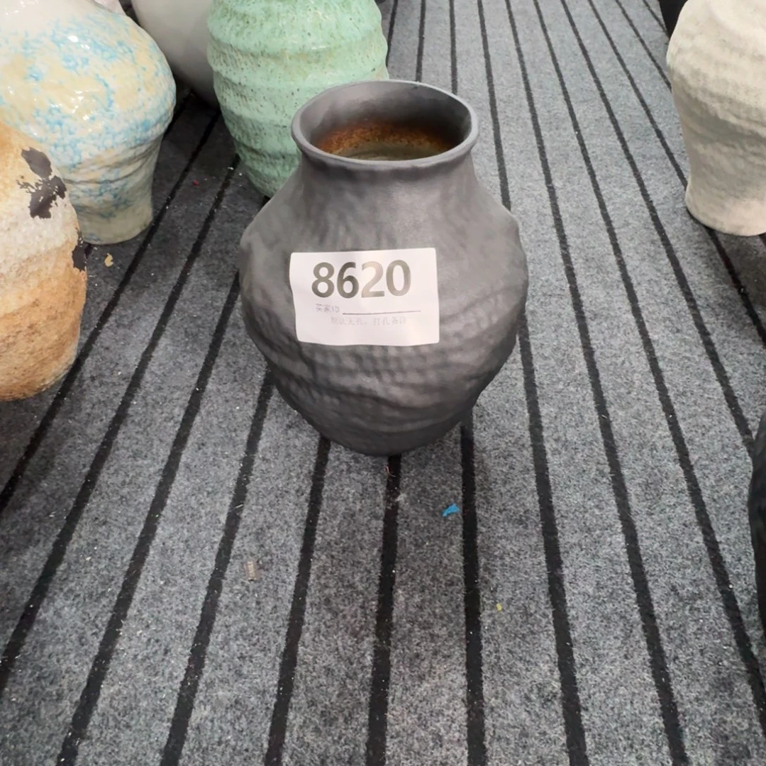 夏***莲陶摆件花瓶默认无孔口8高28编码8620