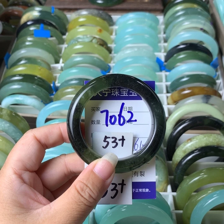 未镶嵌蛇纹石玉手镯7062