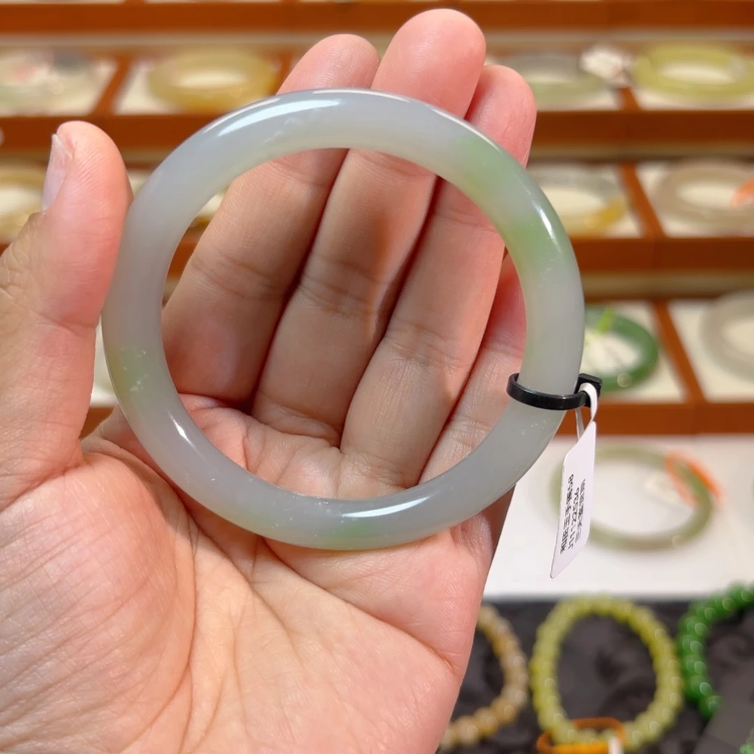 和田玉未镶嵌手镯紫翠手镯