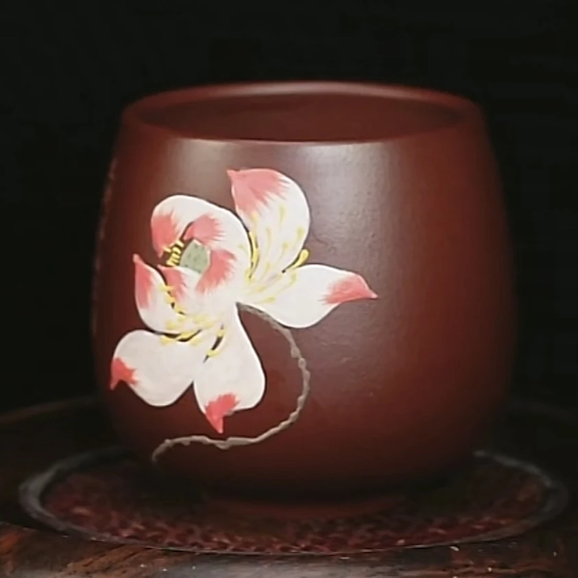 紫砂甄选堆绘缸杯 石红荷花