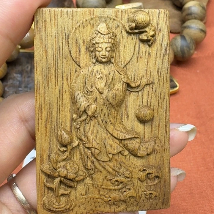 大叶紫檀（黑酸枝木类）