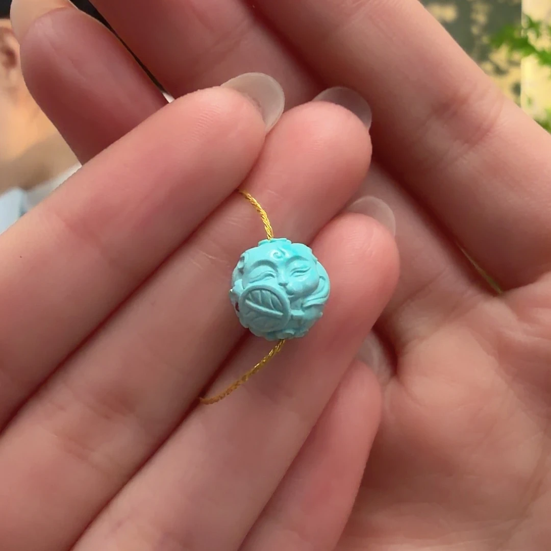 绿松石未镶嵌颈饰