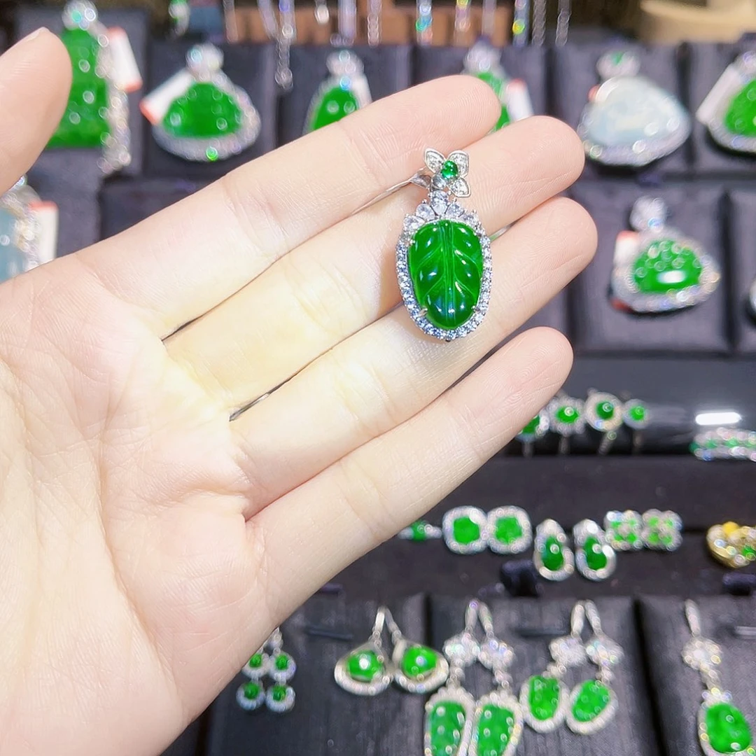 翡翠吊坠(不含链)银S925镶嵌叶子