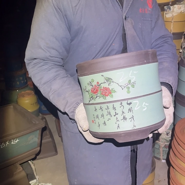 紫砂紫砂花盆和小