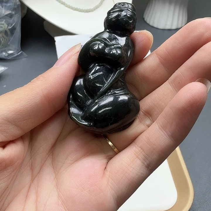 颈饰未镶嵌和田玉30