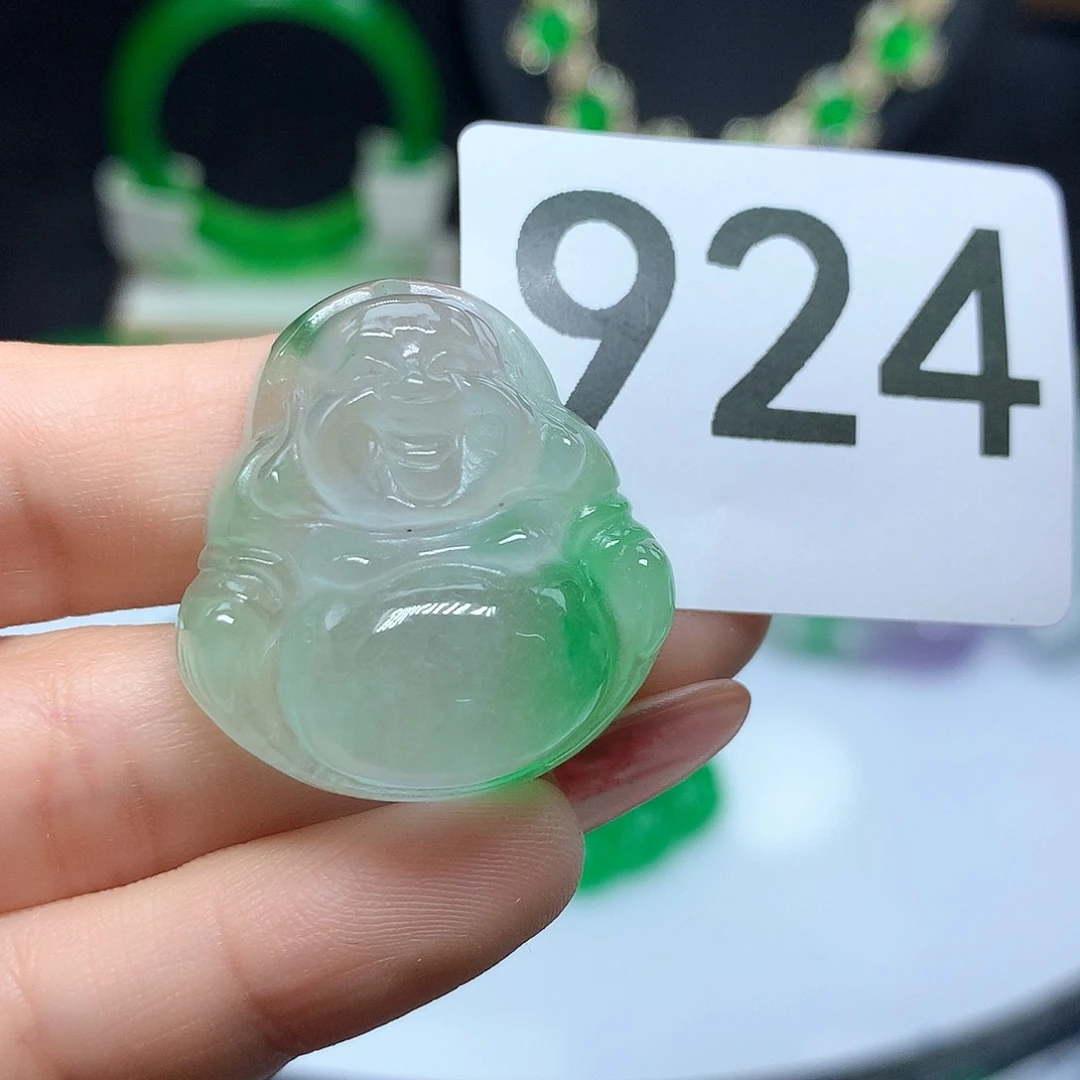 翡翠吊坠(赠链)未镶嵌