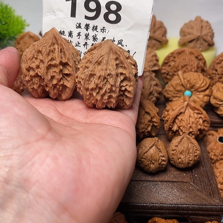 桃核把件福利。   198