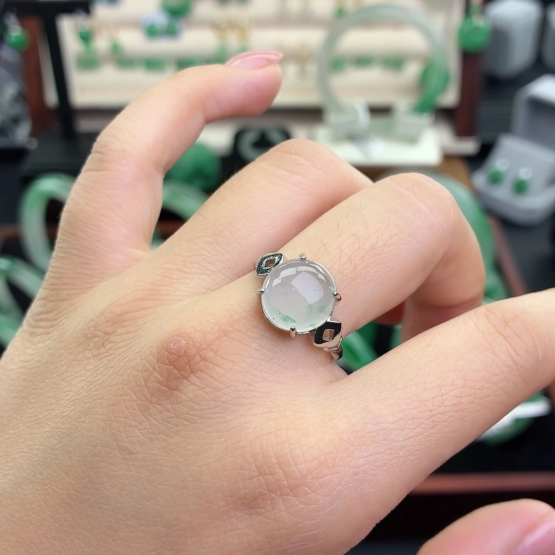 石英质玉合金戒指