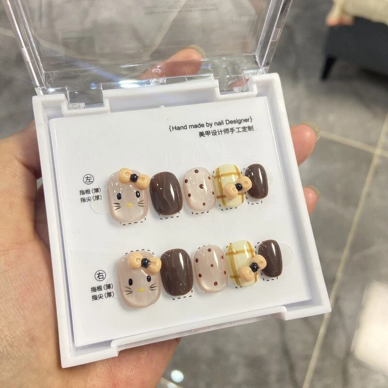 KT猫纯手工黄色可爱猫咪纯手绘气质显白秋冬款光疗甲百搭指甲贴