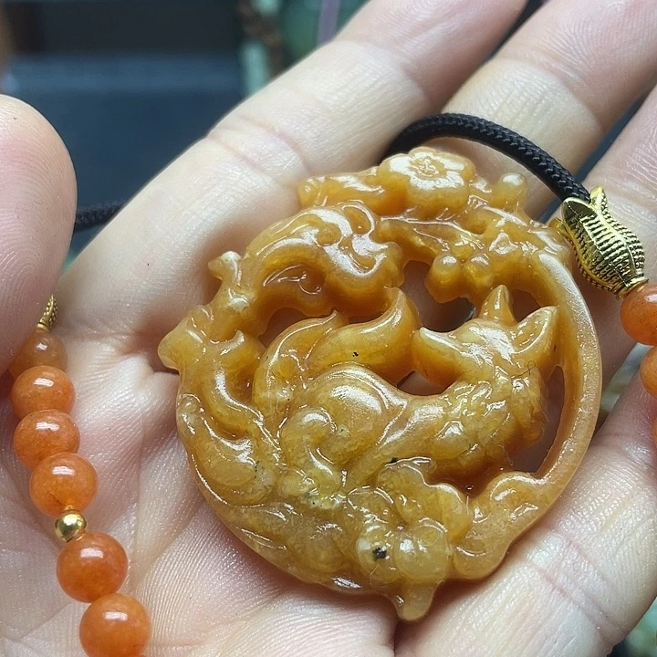 未镶嵌蛇纹石玉颈饰