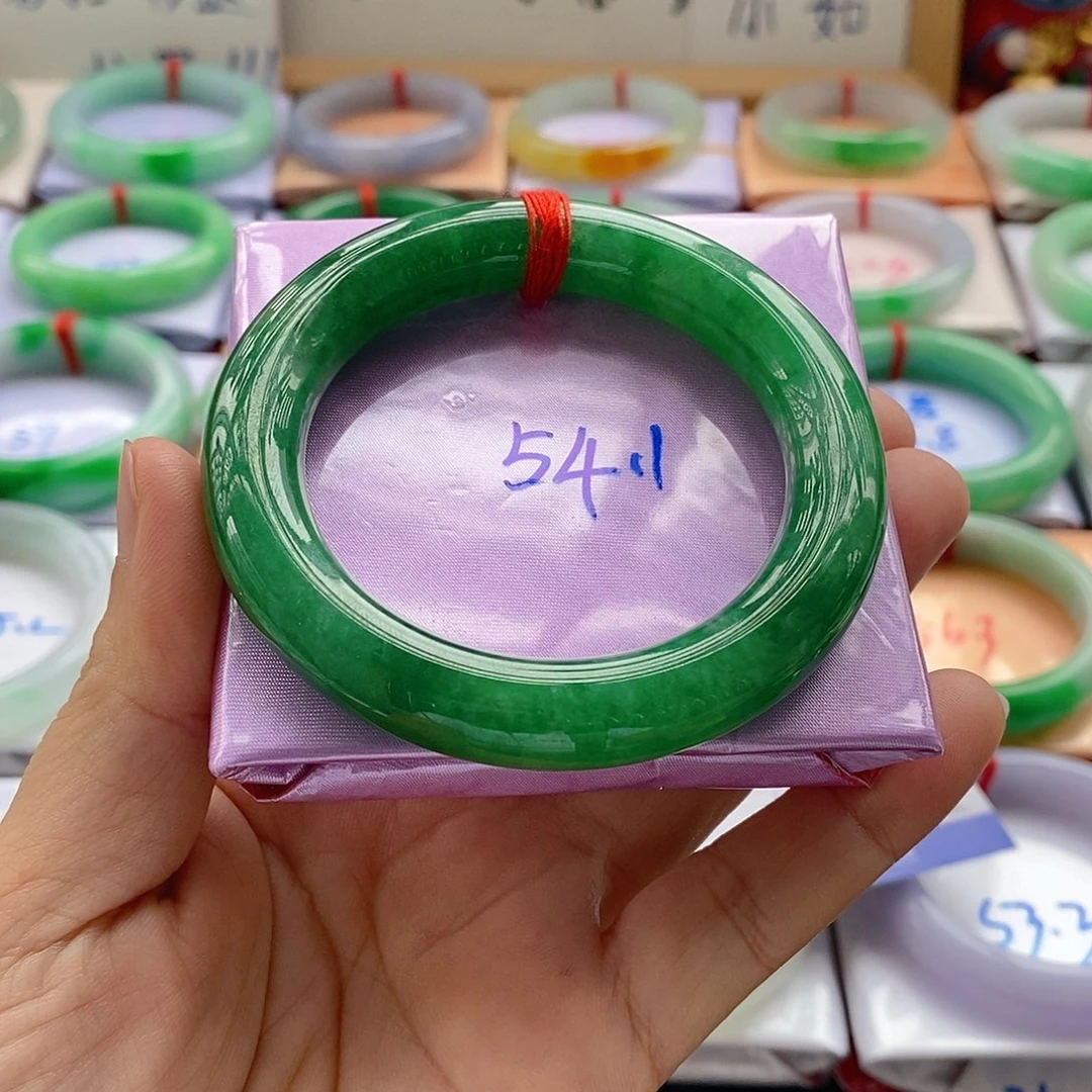 翡翠手镯未镶嵌左*手镯