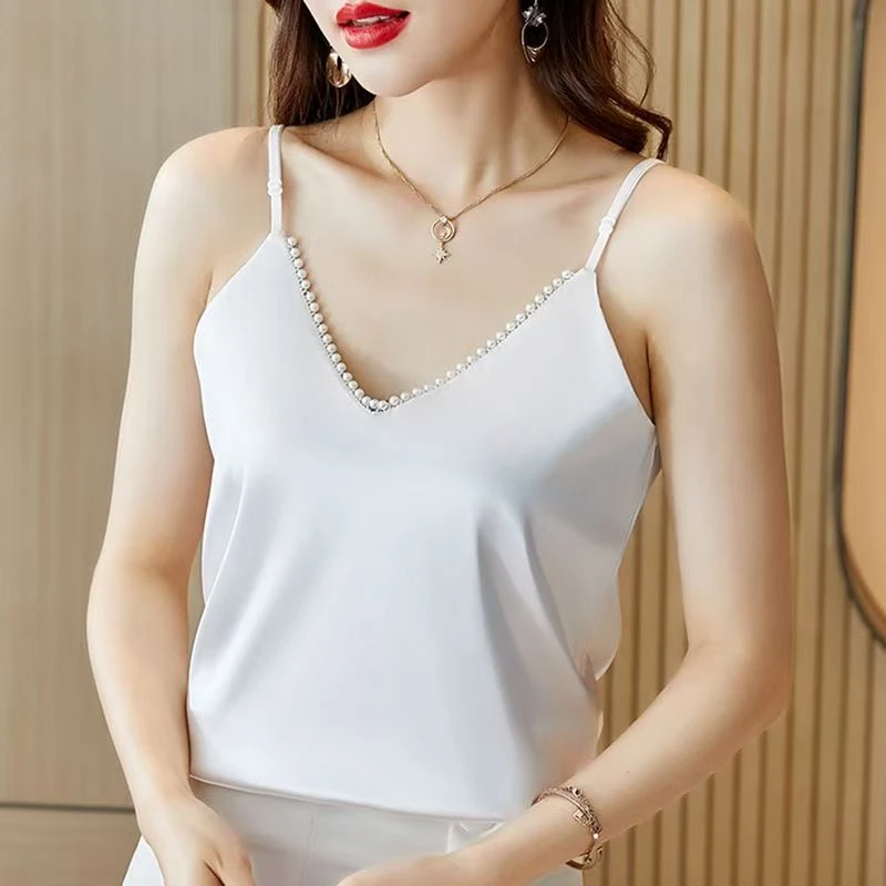 V领吊带背心女夏薄款气质设计感小众缎面显瘦内搭打底衫上衣