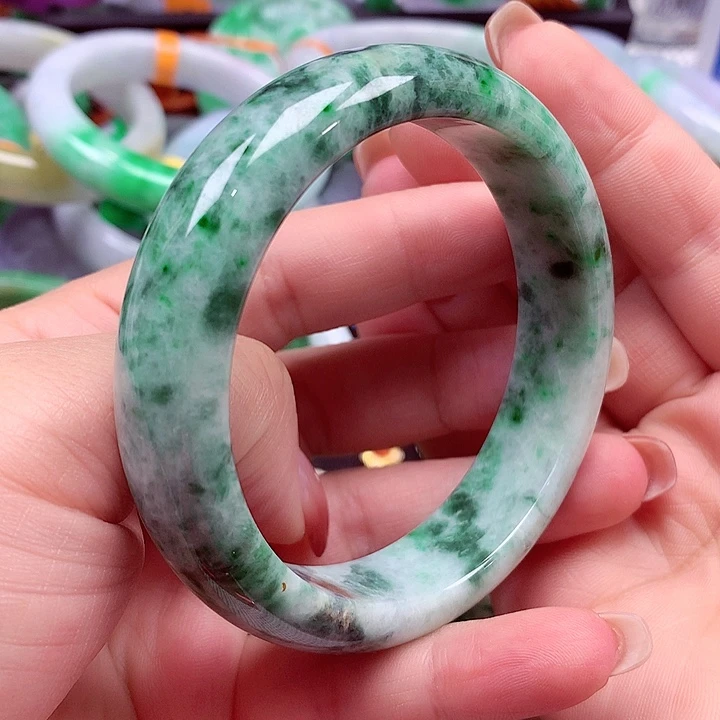 翡翠未镶嵌手镯翡翠手镯