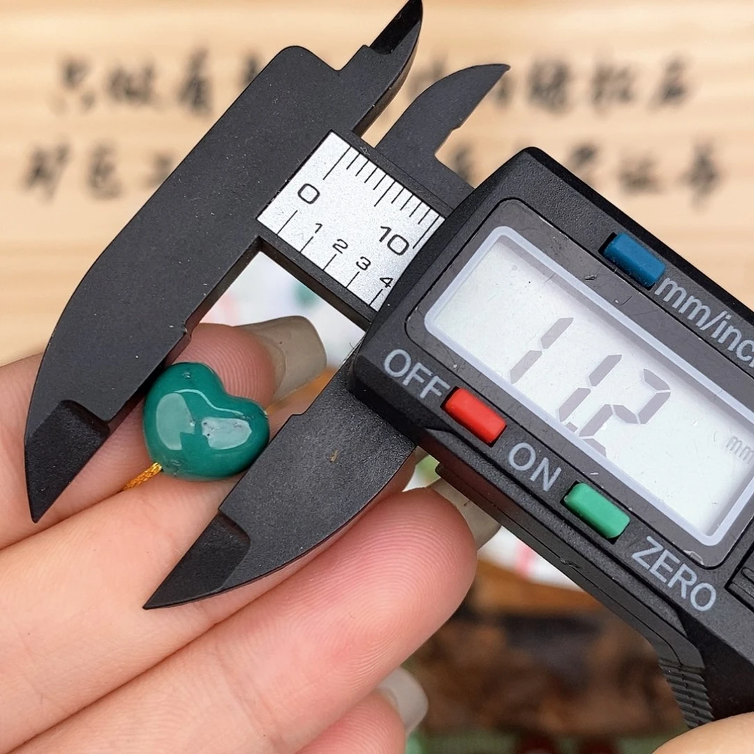 【闪购商品】未镶嵌绿松石珠宝奇石