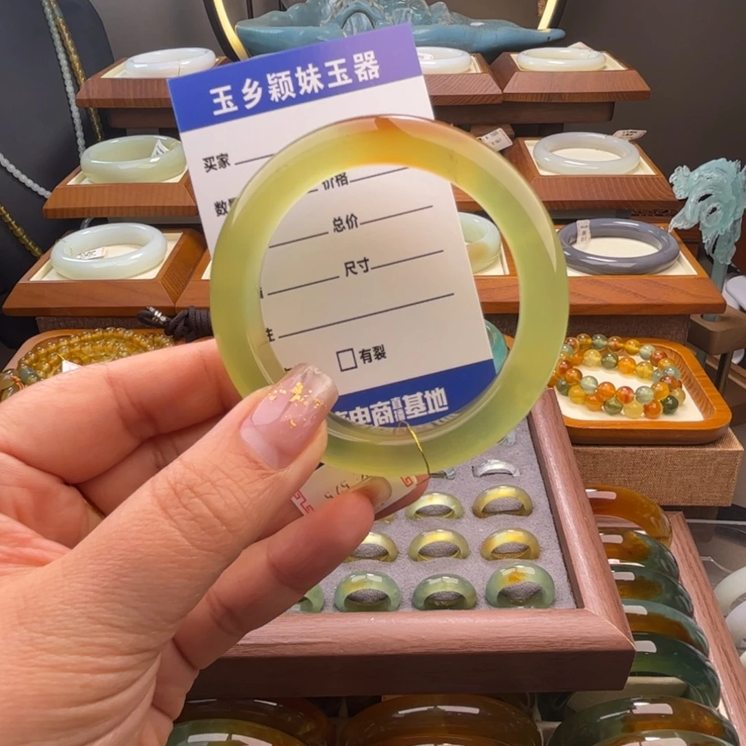 加***倦蛇纹石玉未镶嵌手镯