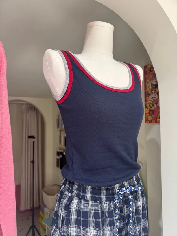 新款简约时尚休闲百搭显瘦撞色拼接吊带背心