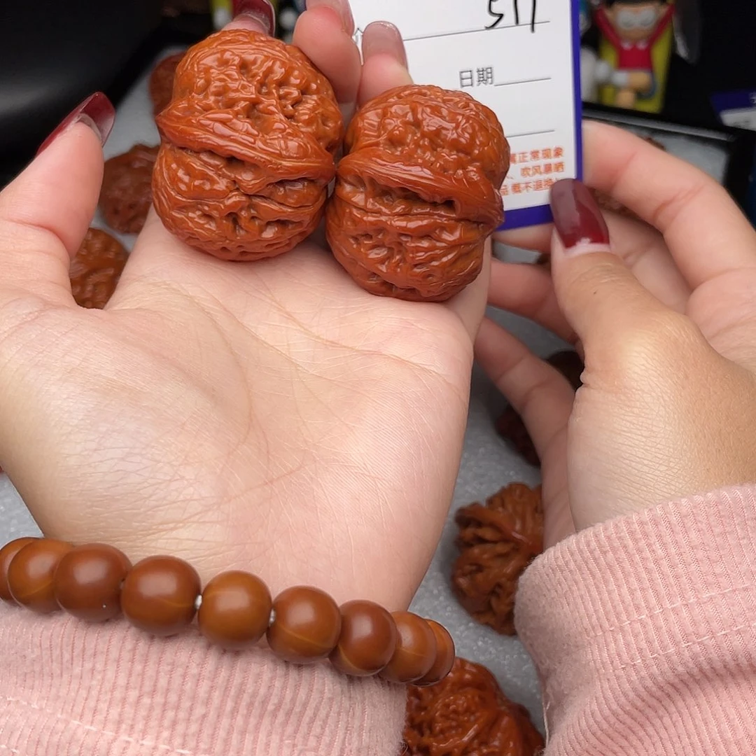 吊坠桃核42元宝577