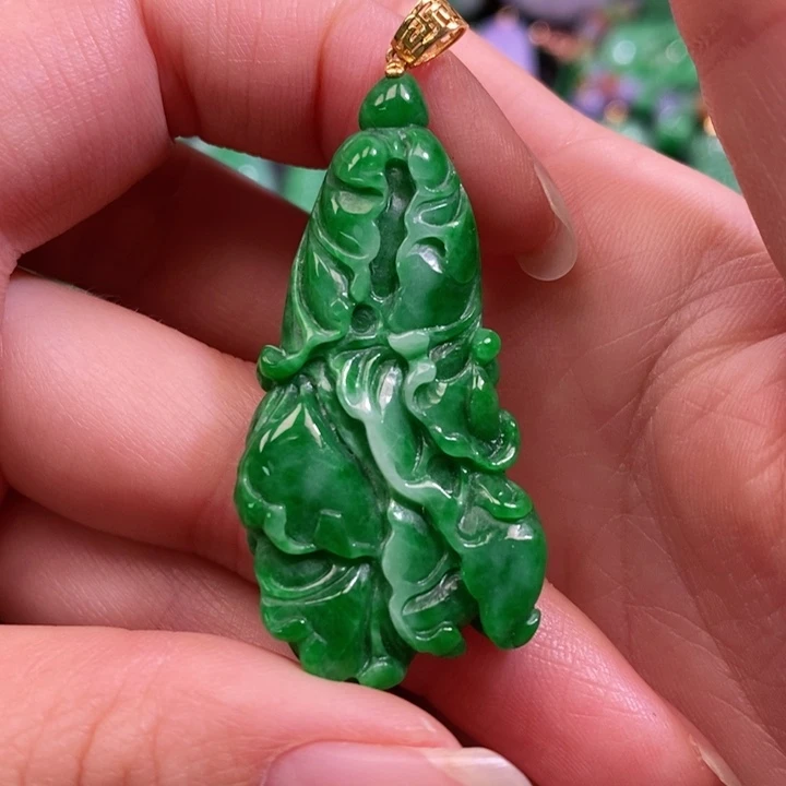 颈饰未镶嵌翡翠吊坠