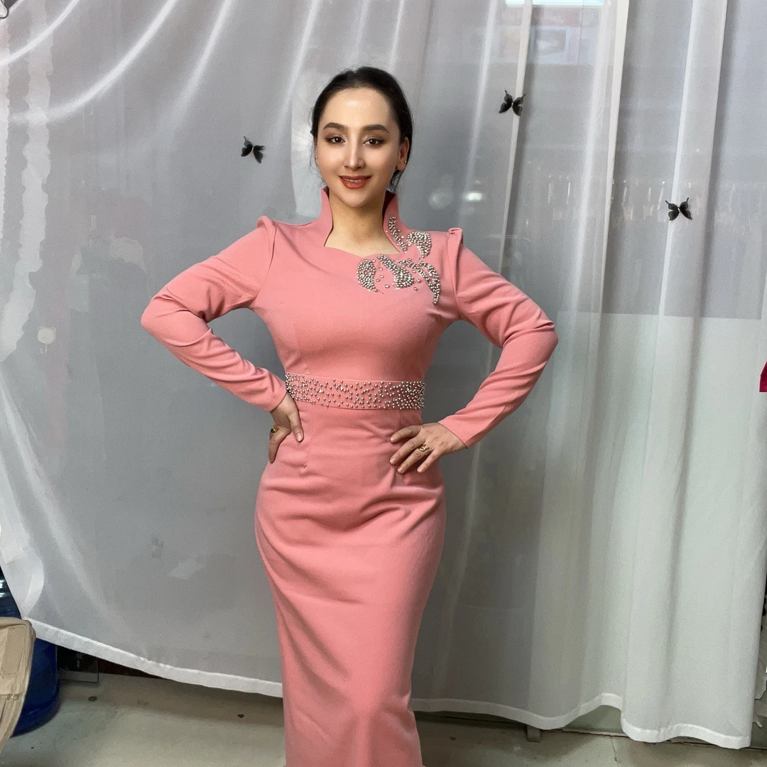 女装春天穿的时尚新款连衣裙