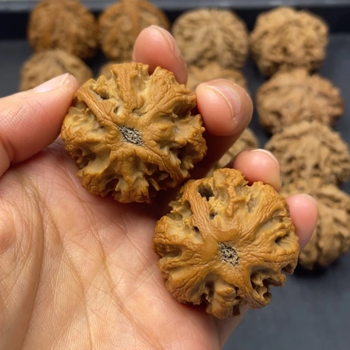 吊坠文玩核桃突突了路突突突突